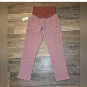 FIGS Yola Maternity petite